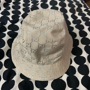 Gucci bucket hat